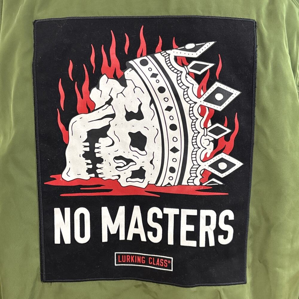 Lurking Class by Sketchy Tank Bomber Jacket Green Skull Patches Men's Large - Picture 2 of 14